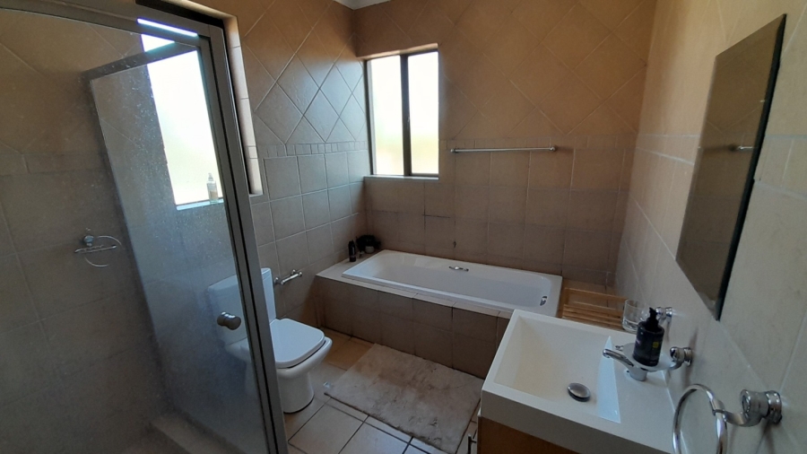 3 Bedroom Property for Sale in Xanadu Eco Residential Estate North West